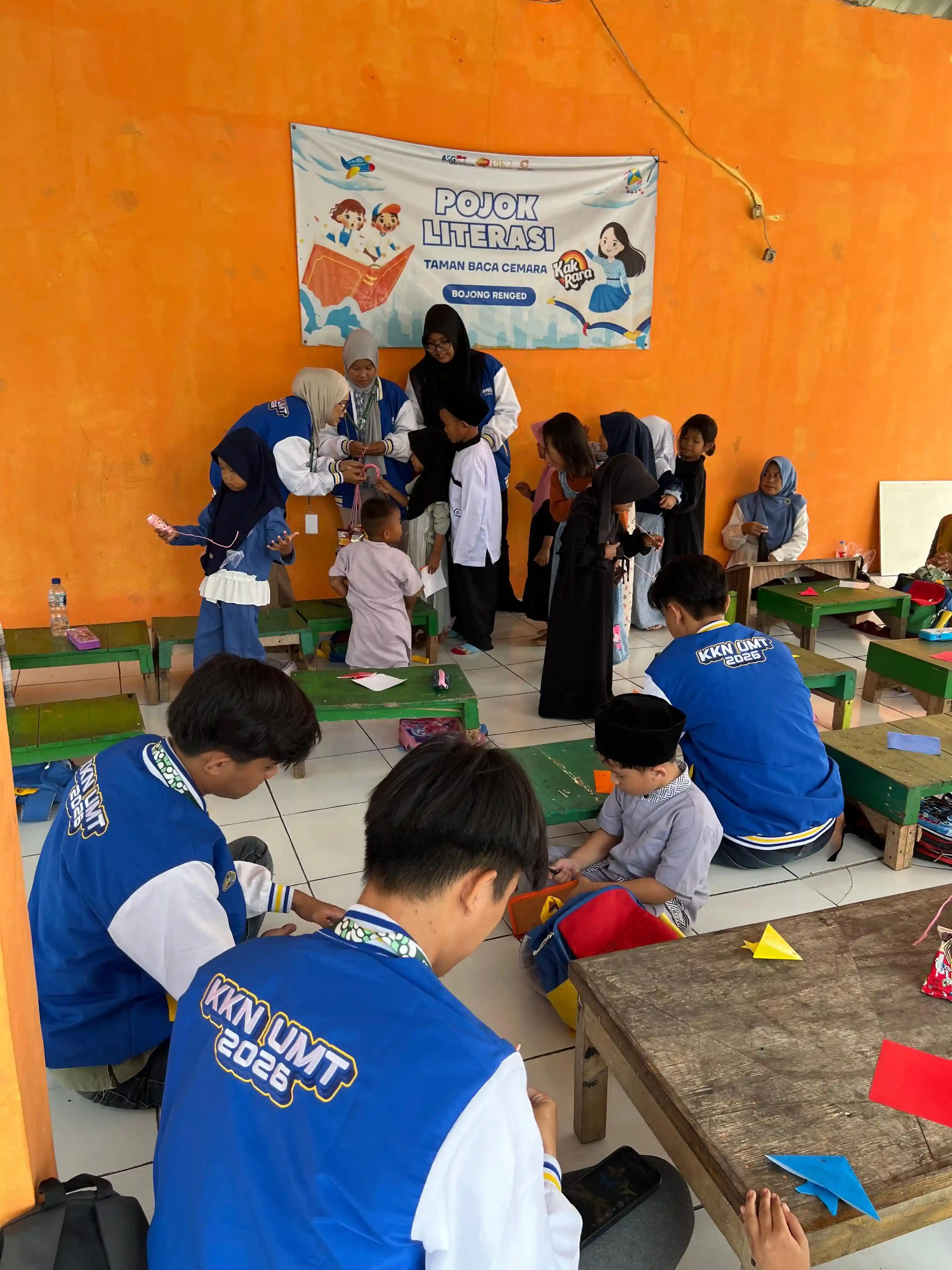 membuat kerajinan dengan kertas origami
